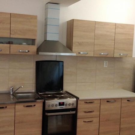 Lovely Condo Next To Salt Room, Bus Station Skopje Exterior photo