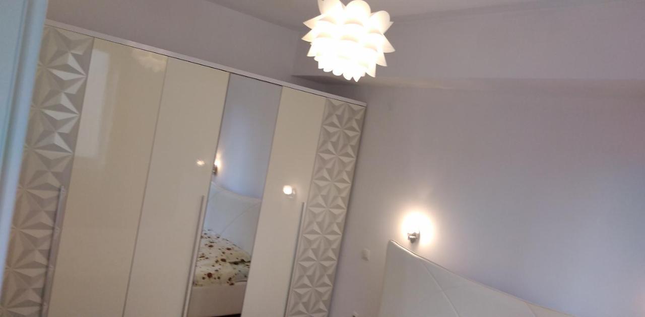Lovely Condo Next To Salt Room, Bus Station Skopje Exterior photo