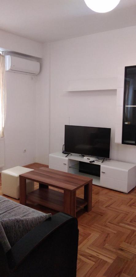 Lovely Condo Next To Salt Room, Bus Station Skopje Exterior photo